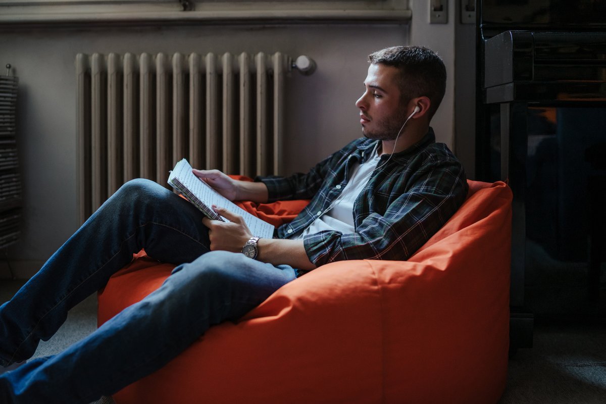 Bnp Paribas Aux Cotes Des Etudiants Precarises Par La Crise Sanitaire Bnp Paribas