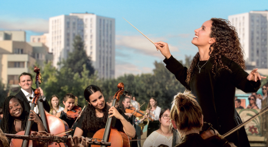 Image from the movie "Divertimento", directed by Marie-Castille Mention-Schaar, with Oulaya Amamra