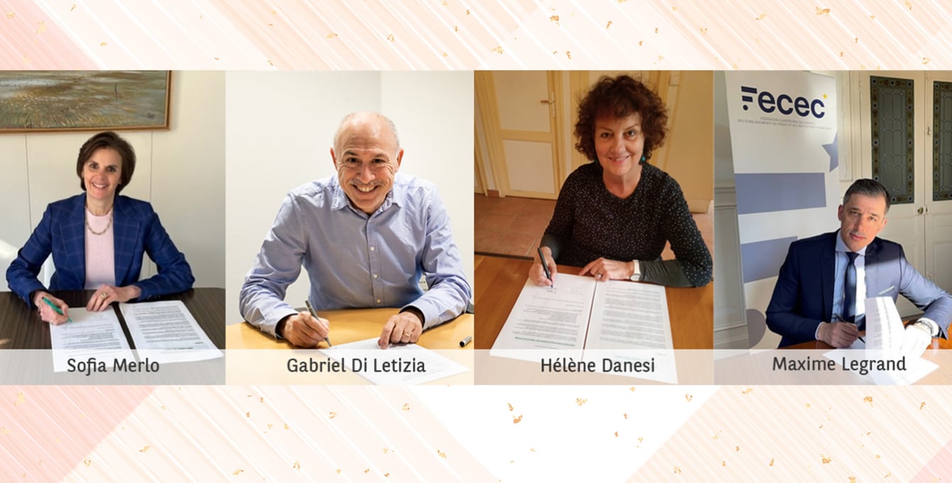 Hélène Danesi, Maxime Legrand, Gabriel di Letizia, Sofia Merlo signing the Chart