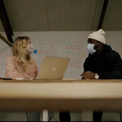 Le programme Refugeeks par Simplon - soutenu par la Fondation BNP Paribas
