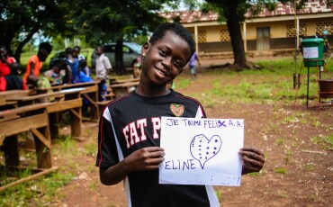 #FAAPointsForChange : Félix Auger Aliassime, CARE et BNP Paribas se mobilisent pour l’éducation des enfants au Togo