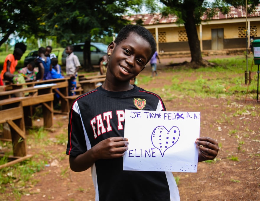#FAAPointsForChange : Félix Auger Aliassime, CARE et BNP Paribas se mobilisent pour l’éducation des enfants au Togo