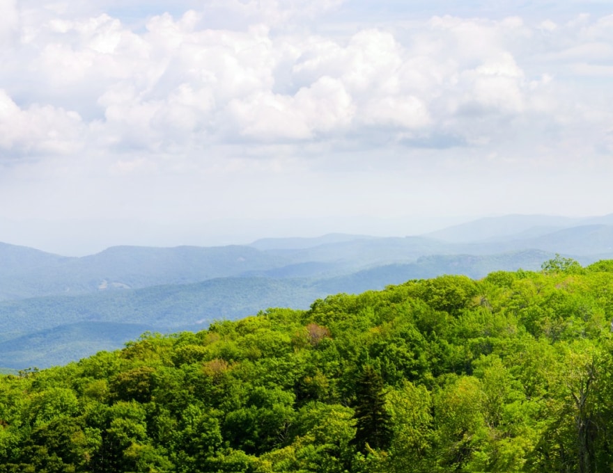 Linn Cove Viaduct USA US paysage et infrastructure route