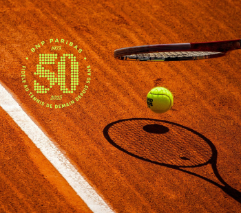 Logo BNP Paribas - Committed to tomorrow's tennis for over 50 years